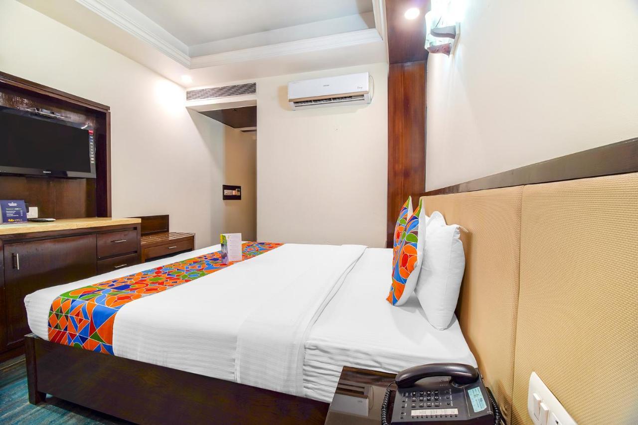 Fabhotel Marble Arch - Nr Karol Bagh Market 德里 外观 照片
